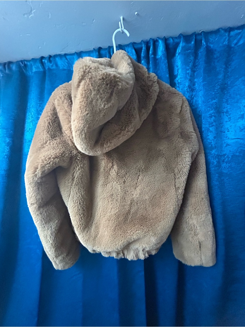 GAP Women's Teddy Faux Fur Hooded Jacket in Light Brown